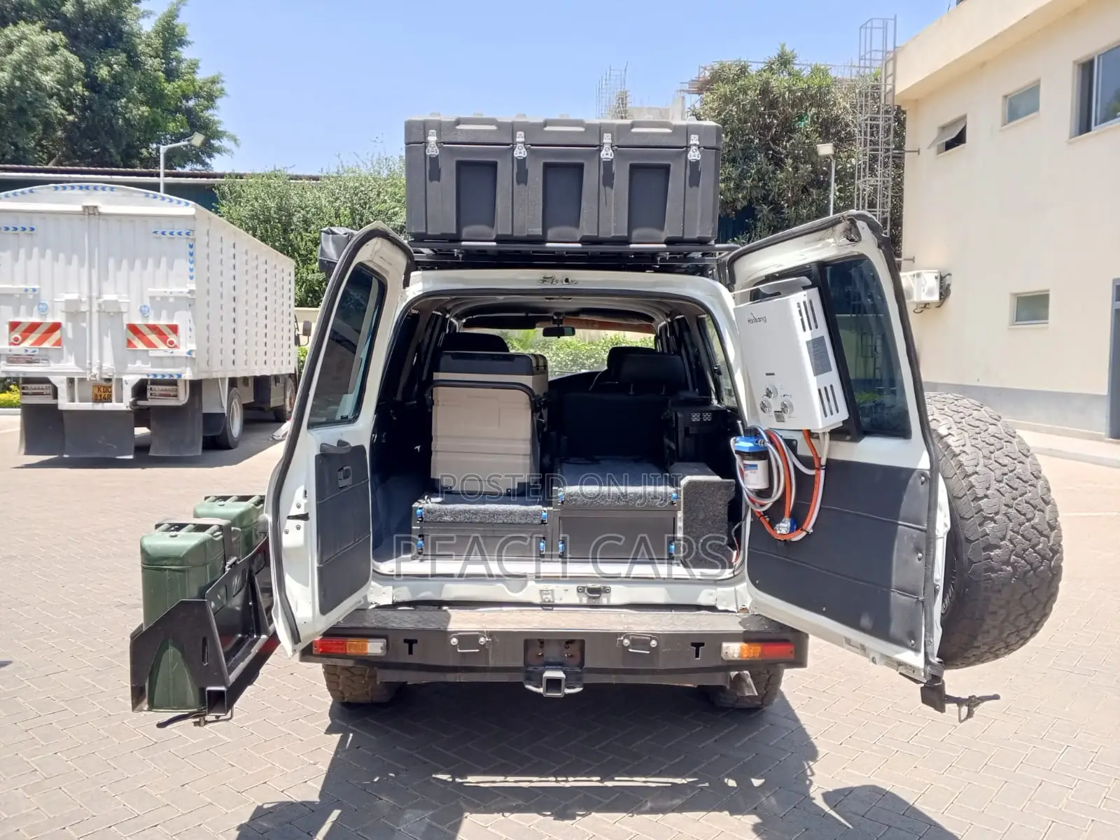 Toyota Land Cruiser 1993 White