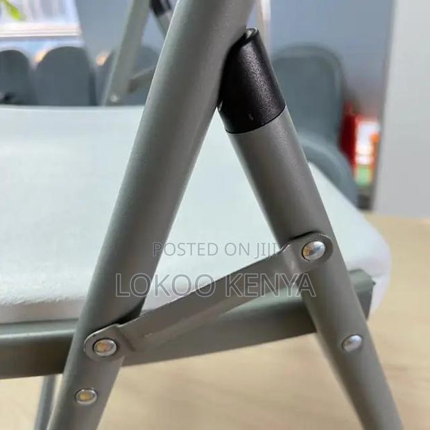 Office Chair: Patio Foldable Event Office Chair - thumbnail 3