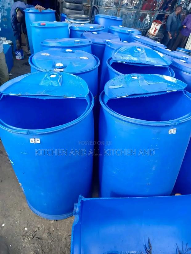 Quality Storage Tanks With Locks - main view