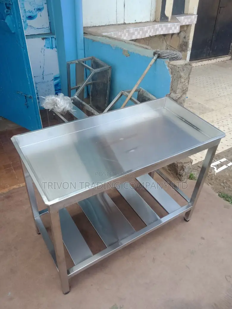 Sorting Table 2*4 Ft