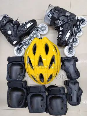 Full Set Hard Boot With Rubber Wheels in Black Skating Sey