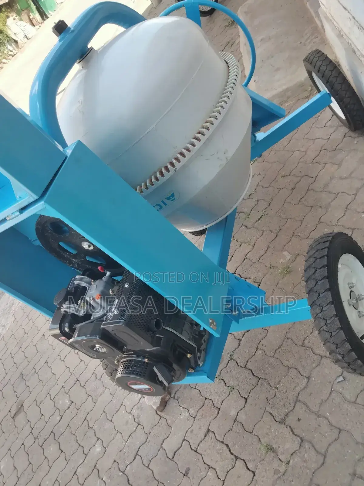 Heavy-Duty Concrete Mixer Aico 400l