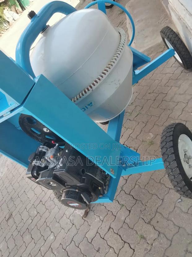 Heavy-Duty Concrete Mixer Aico 400l - main view