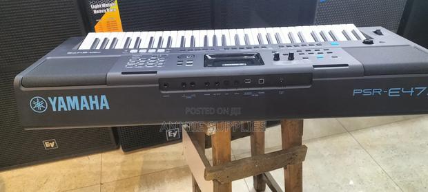473 Yamaha Keyboard - thumbnail 3