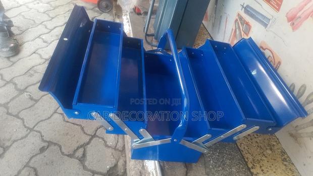 Empty Blue Tool Box - main view