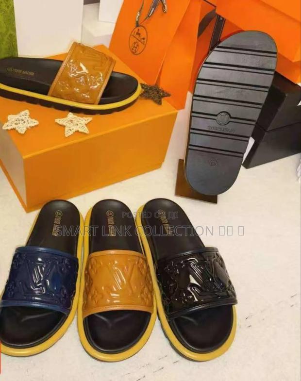 New Lv Sandal - main view