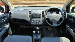 Nissan Wingroad 2016 Silver