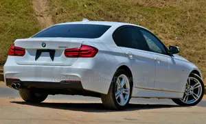BMW 320i 2017 White