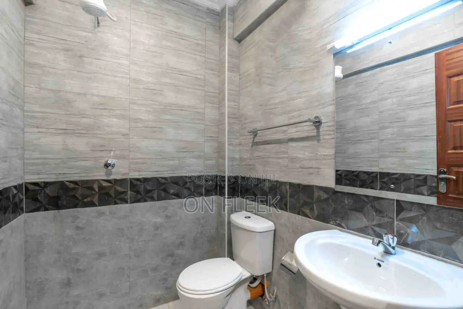 2bdrm Apartment in Luxore, Gateway Mall Area for sale