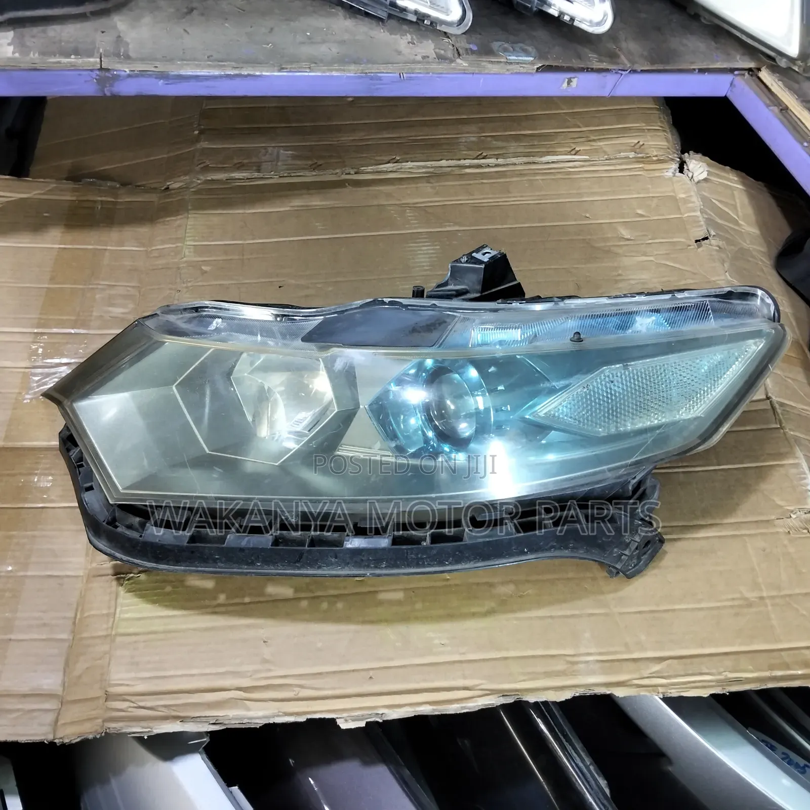 Honda Insight 2010 Non Xenon Headlamp, Clean Ex Japan