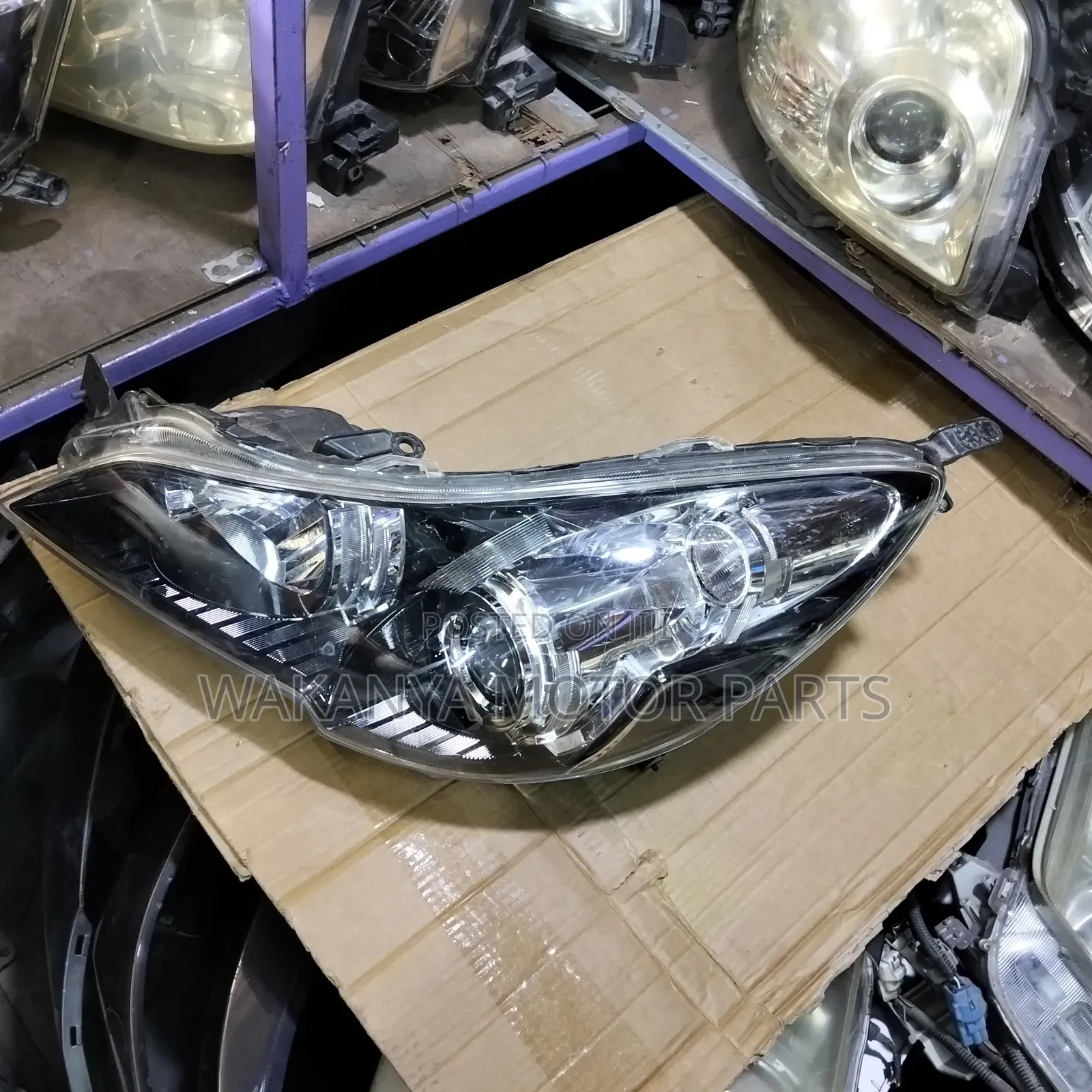 Subaru Legacy Br9 Zenon Headlight Dark Reflector, 2009/2012