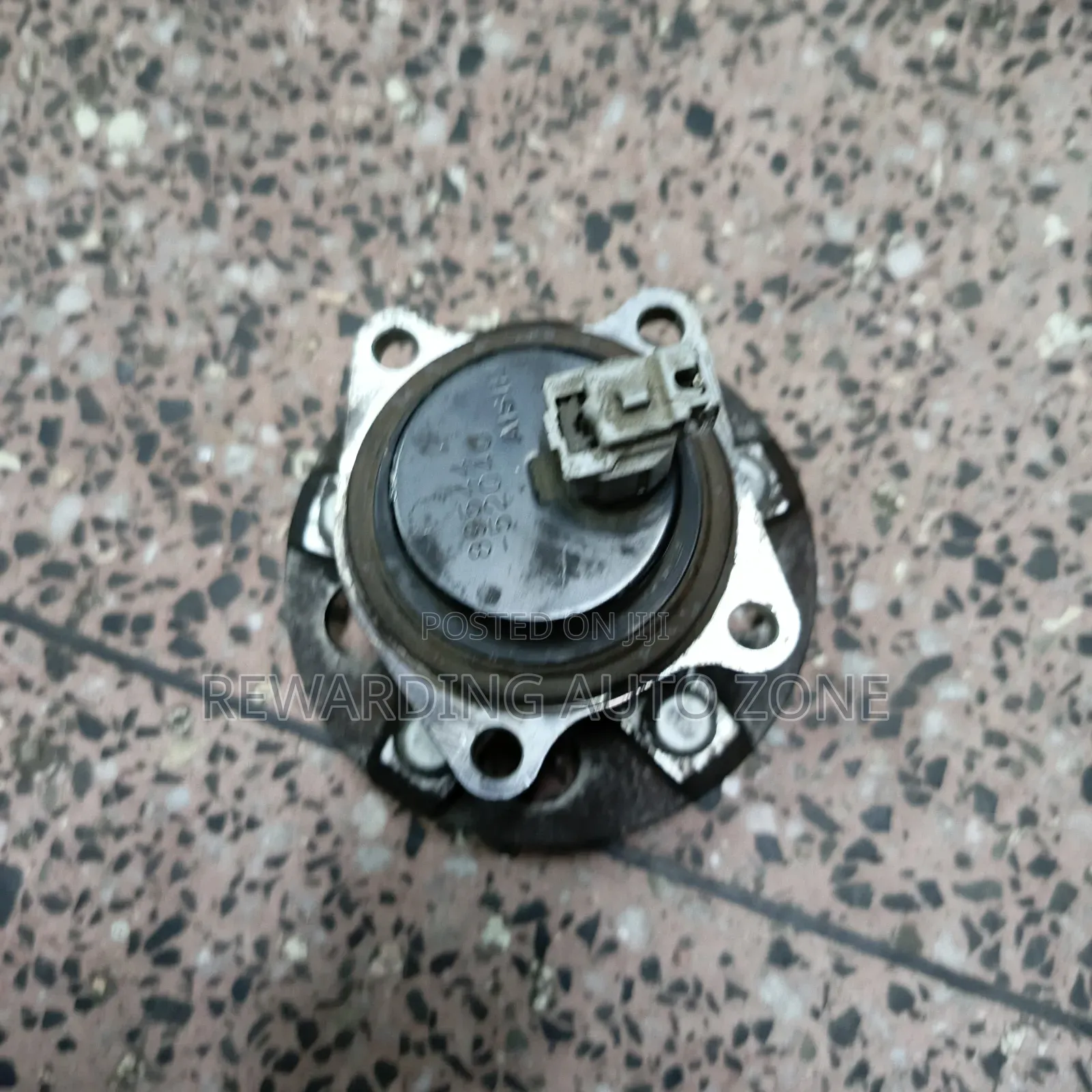 Toyota Noah 2010 Hub Beling