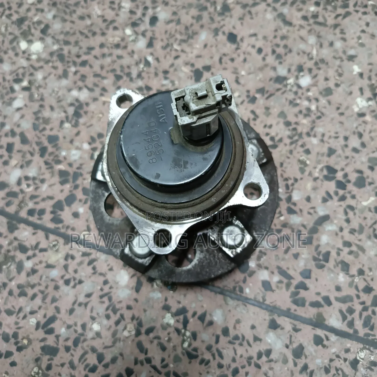 Toyota Noah 2010 Hub Beling