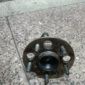 Toyota Noah 2010 Hub Beling