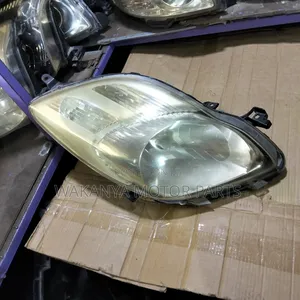 Toyota Vitz 2008/2010 Non Xenon Head Lamp. Clean Ex Japan