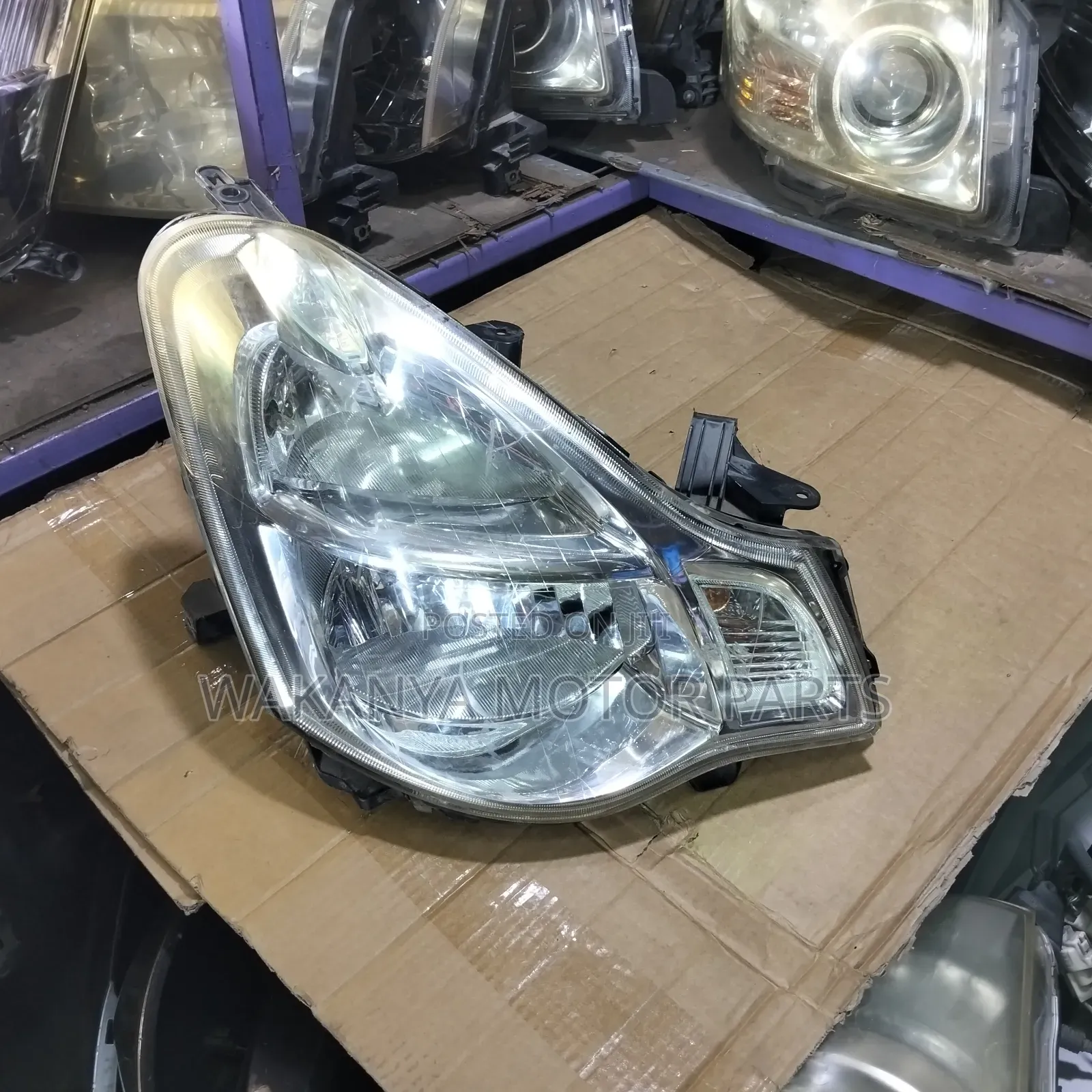 Nissan Sylphy Bluebird N17/G11 Non Xenon Head Lamp, Ex Japan