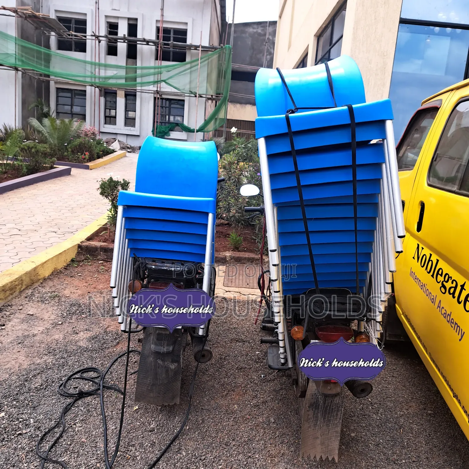Plastic Chairs/ Plastic Chairs With Chrome