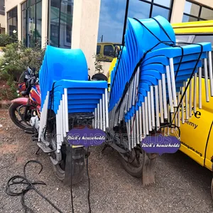 Plastic Chairs/ Plastic Chairs With Chrome