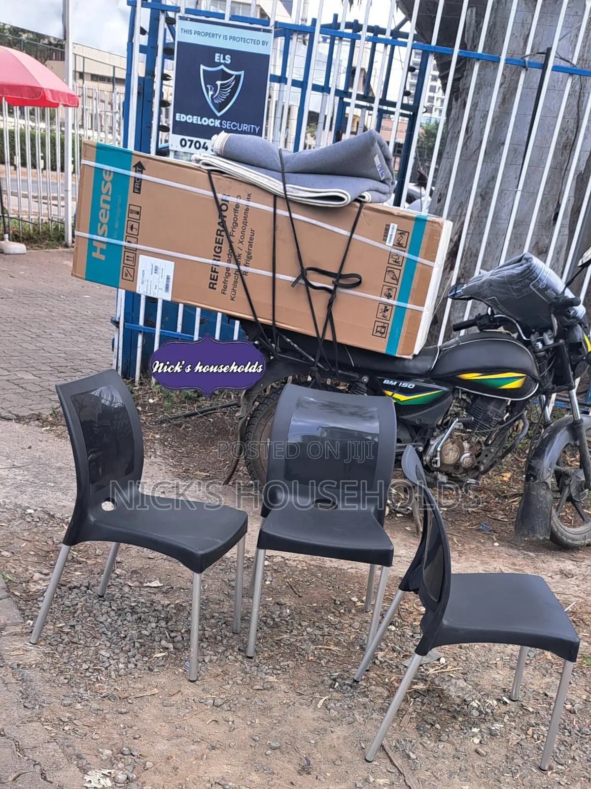 Bruno Plastic Chairs, Plastic Chairs With Metal Tube Legs
