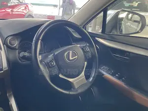 Lexus NX 2018 Off white