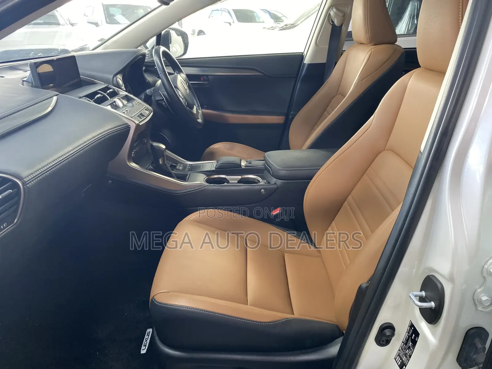 Lexus NX 2018 Off white
