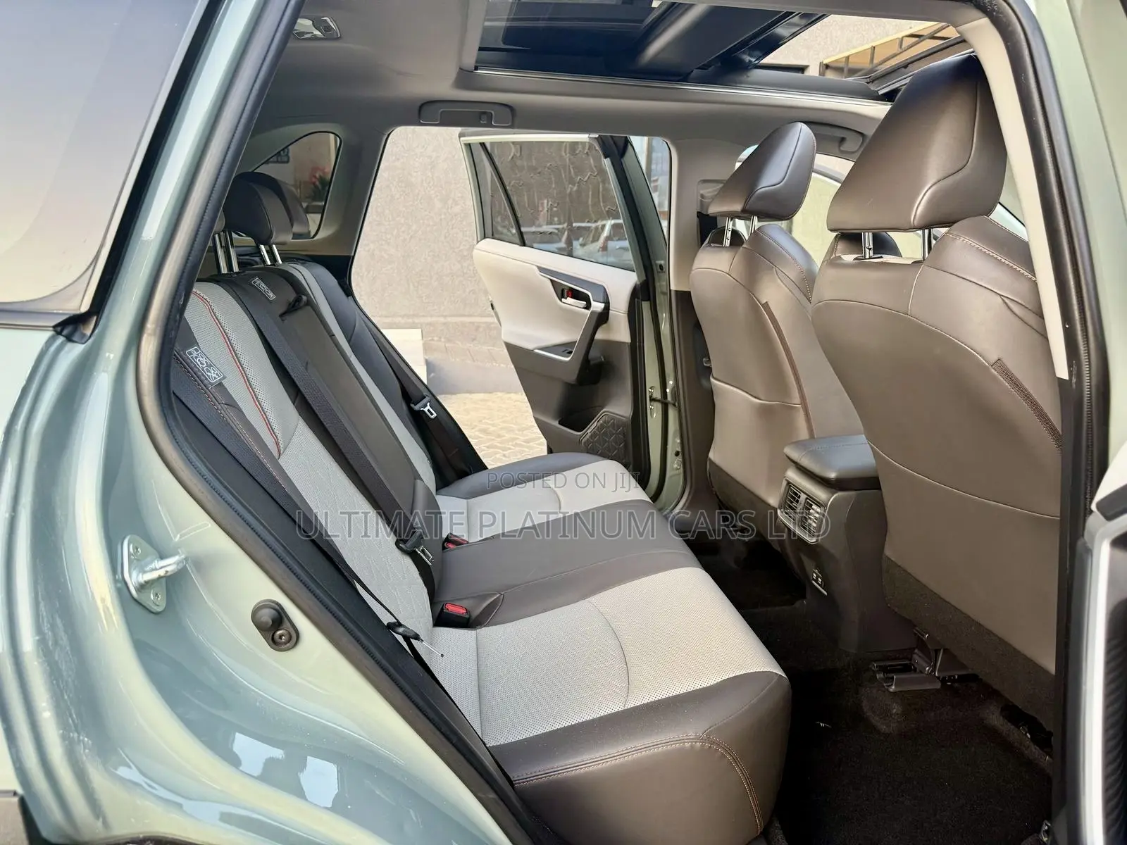 Toyota RAV4 Adventure AWD 2020 Green