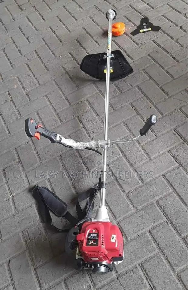 4 - Stroke Bruce Cutter