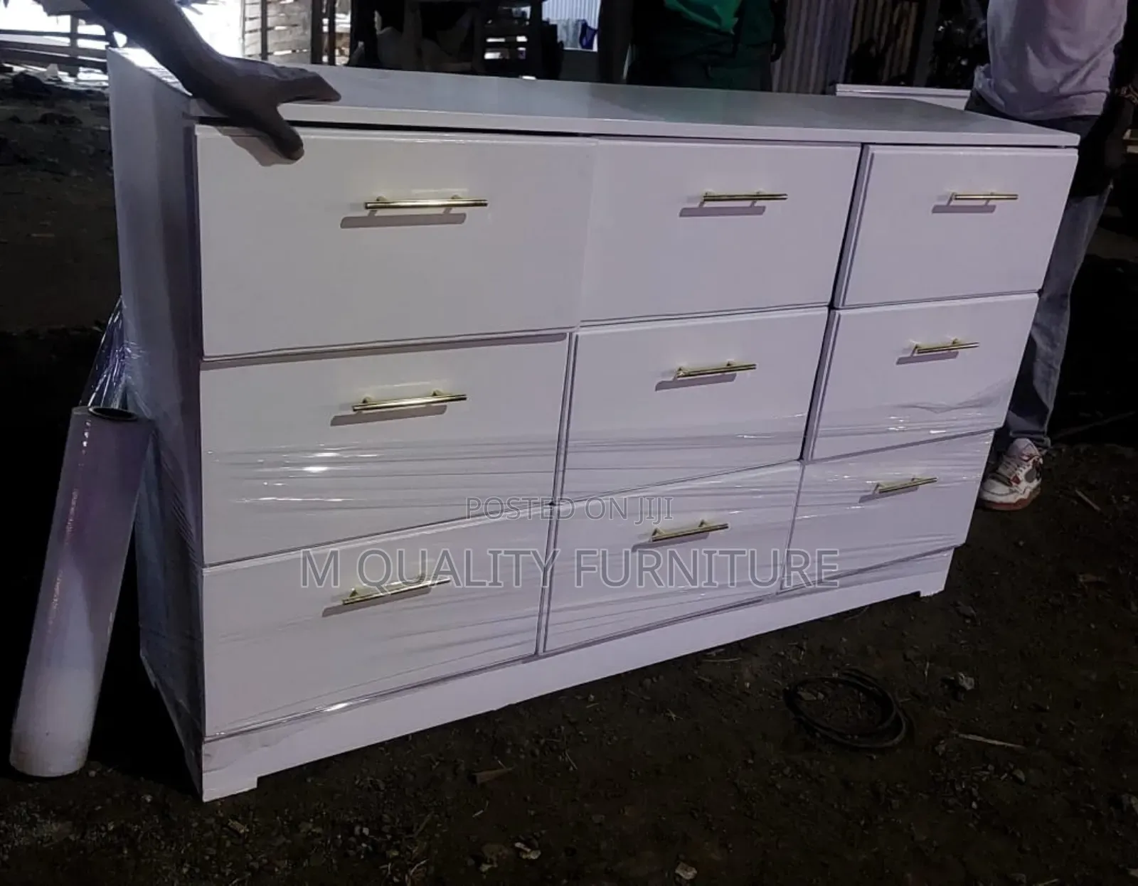 Classy White Chest of Drawers
