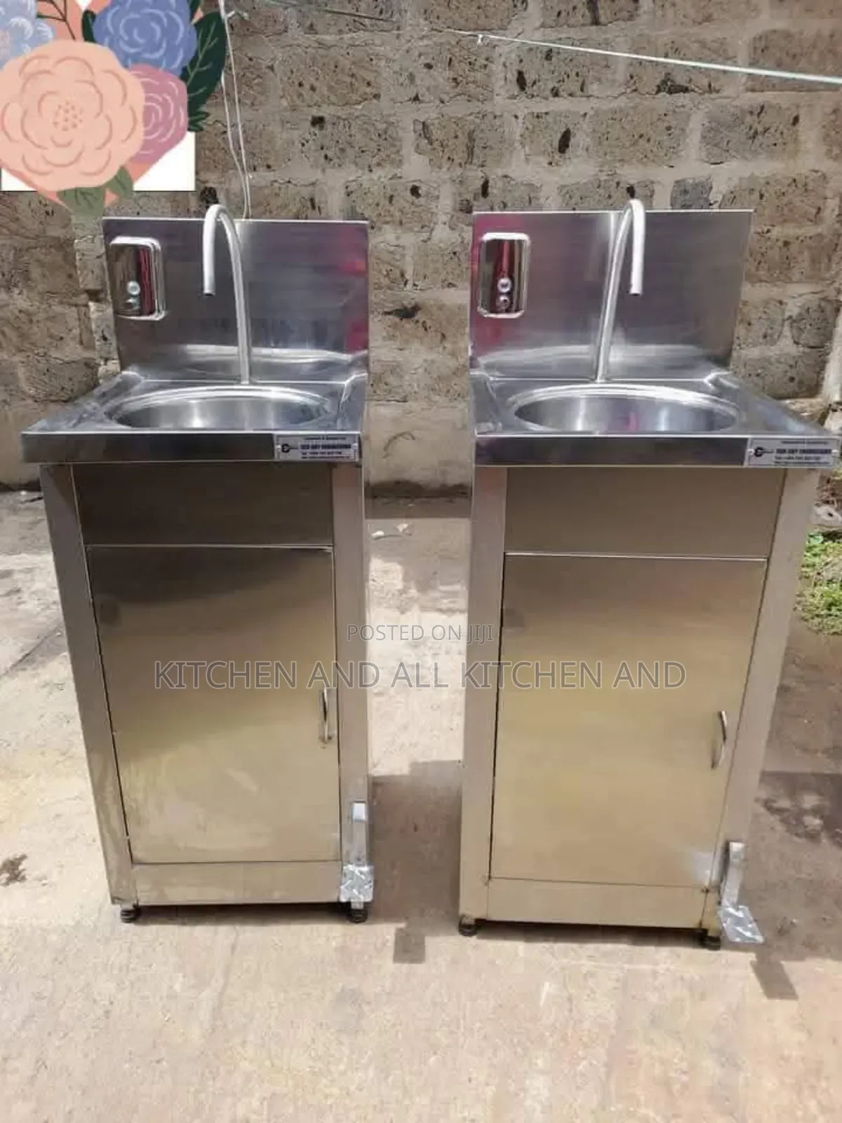 Self Draining Hospital Sluice Sink