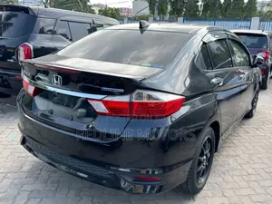 Honda Grace 1.5 Hybrid AWD 2018 Matt Black
