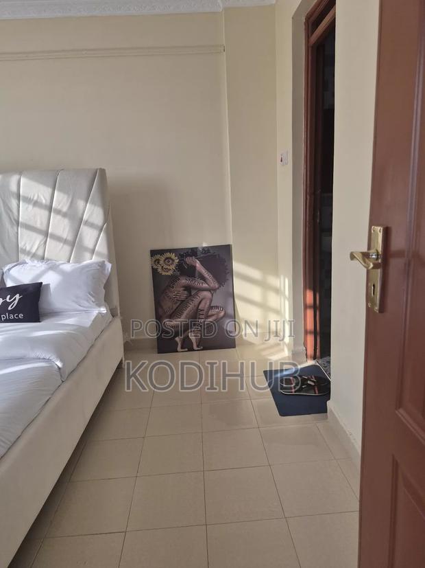 Luxurious 1 Bedroom Airbnb Mirema Roysambu - thumbnail 8
