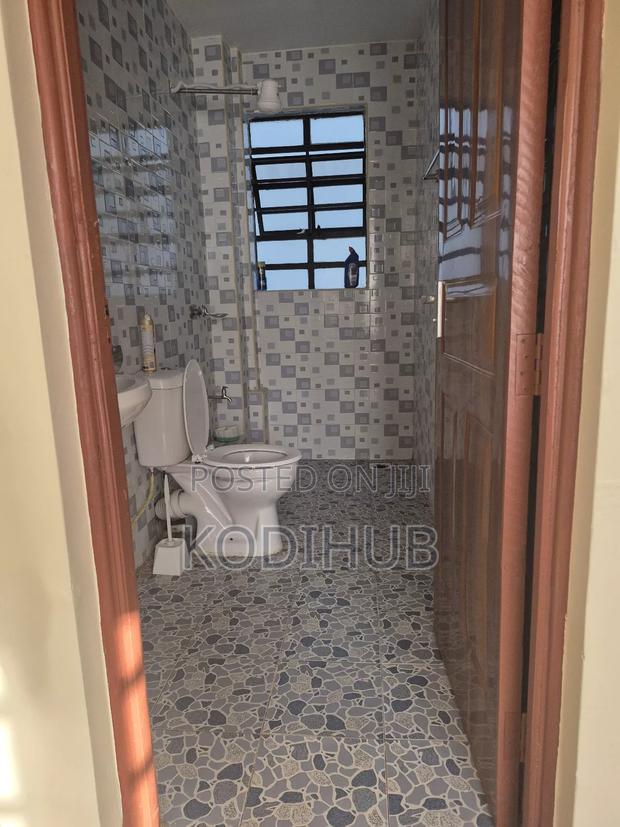 Luxurious 1 Bedroom Airbnb Mirema Roysambu - thumbnail 10