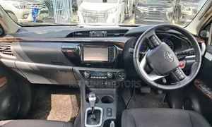 Toyota Hilux 2018 Blue