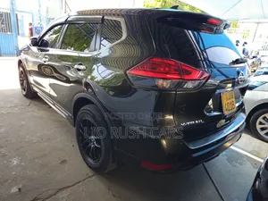 Nissan X-Trail 2018 Green