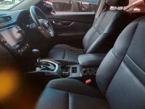 Nissan X-Trail 2018 Green