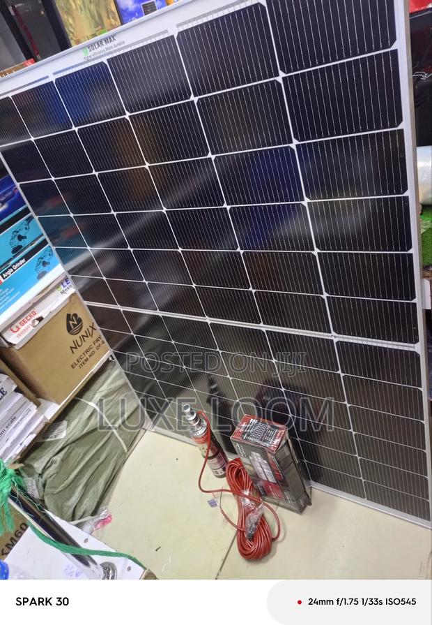 Submersible Solar Water Pump With Panel 300watts - main view