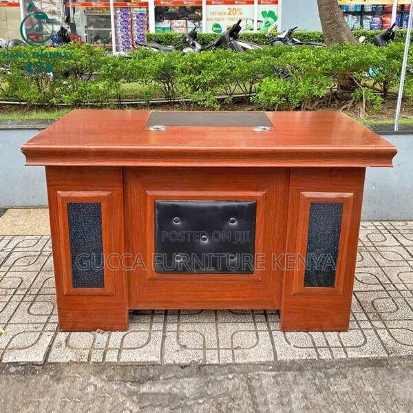 Office Tables: 140cm Leather Cladding Director's Table - main view