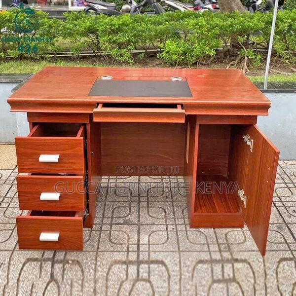 Office Tables: 140cm Leather Cladding Director's Table - thumbnail 2