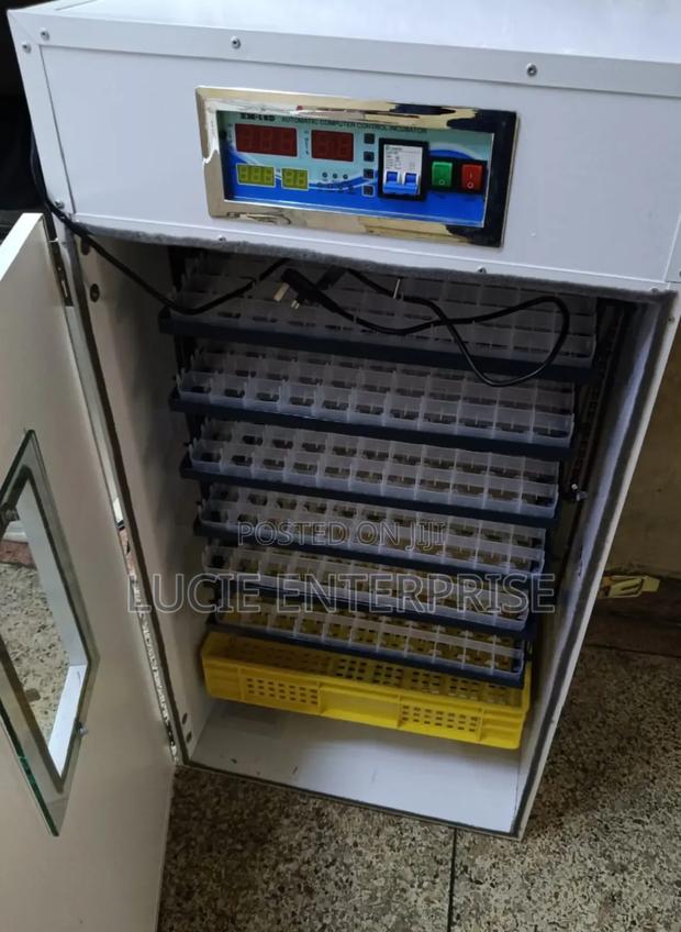 Egg Incubator 528eggs - main view