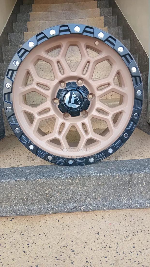 Prado 150/120 Size 17 Offset