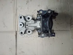 Nissan Note E12 Engine Mount