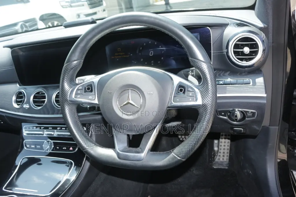 Mercedes-Benz E200 2017 Black