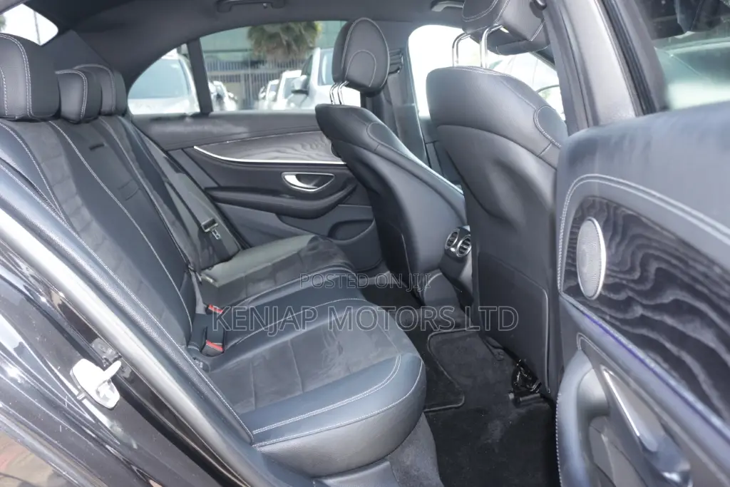 Mercedes-Benz E200 2017 Black