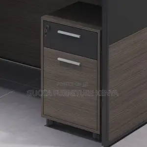 Workstations: Square 2-Seater Office Furniture Set