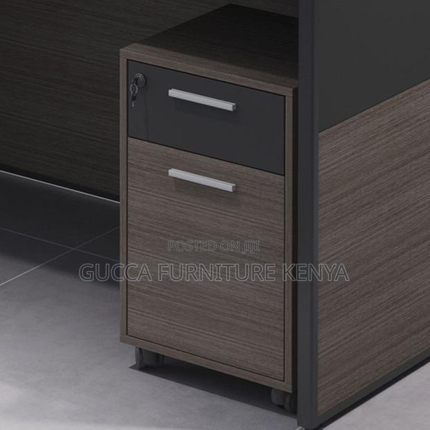 Workstations: Square 2-Seater Office Furniture Set - thumbnail 5