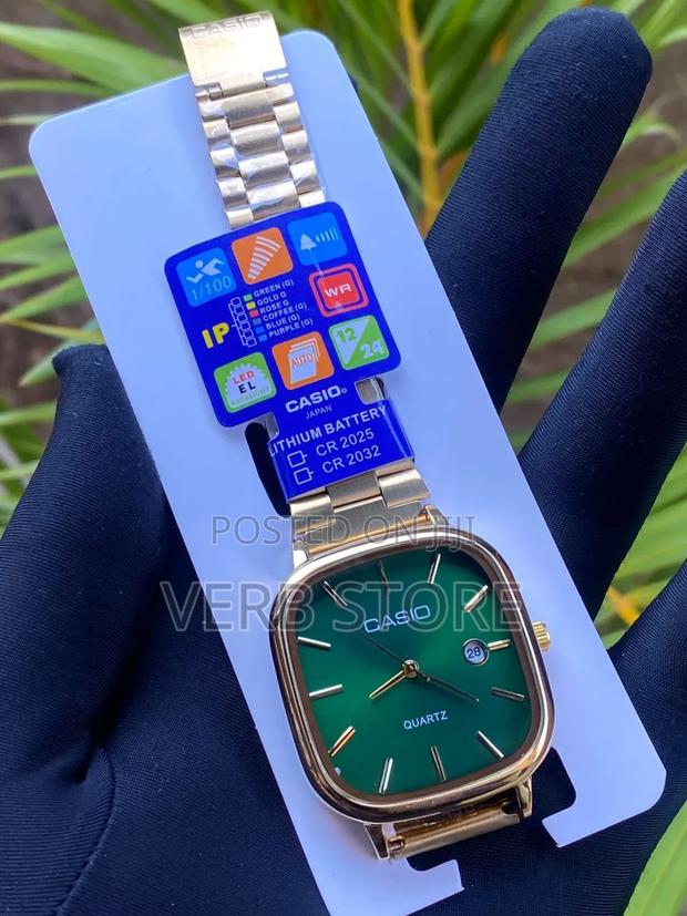 Casio Square Unisex Watch With a Casio Branded Box - thumbnail 3