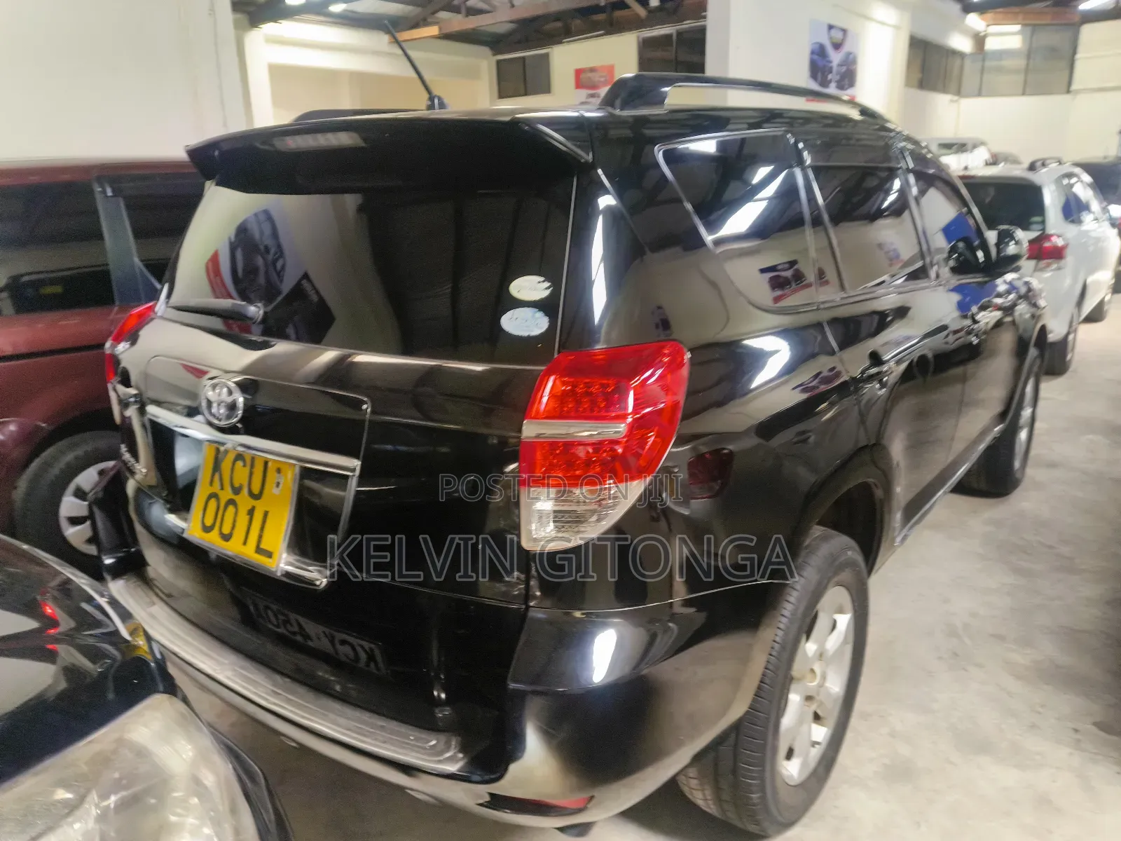 Toyota Vanguard 2012 Black