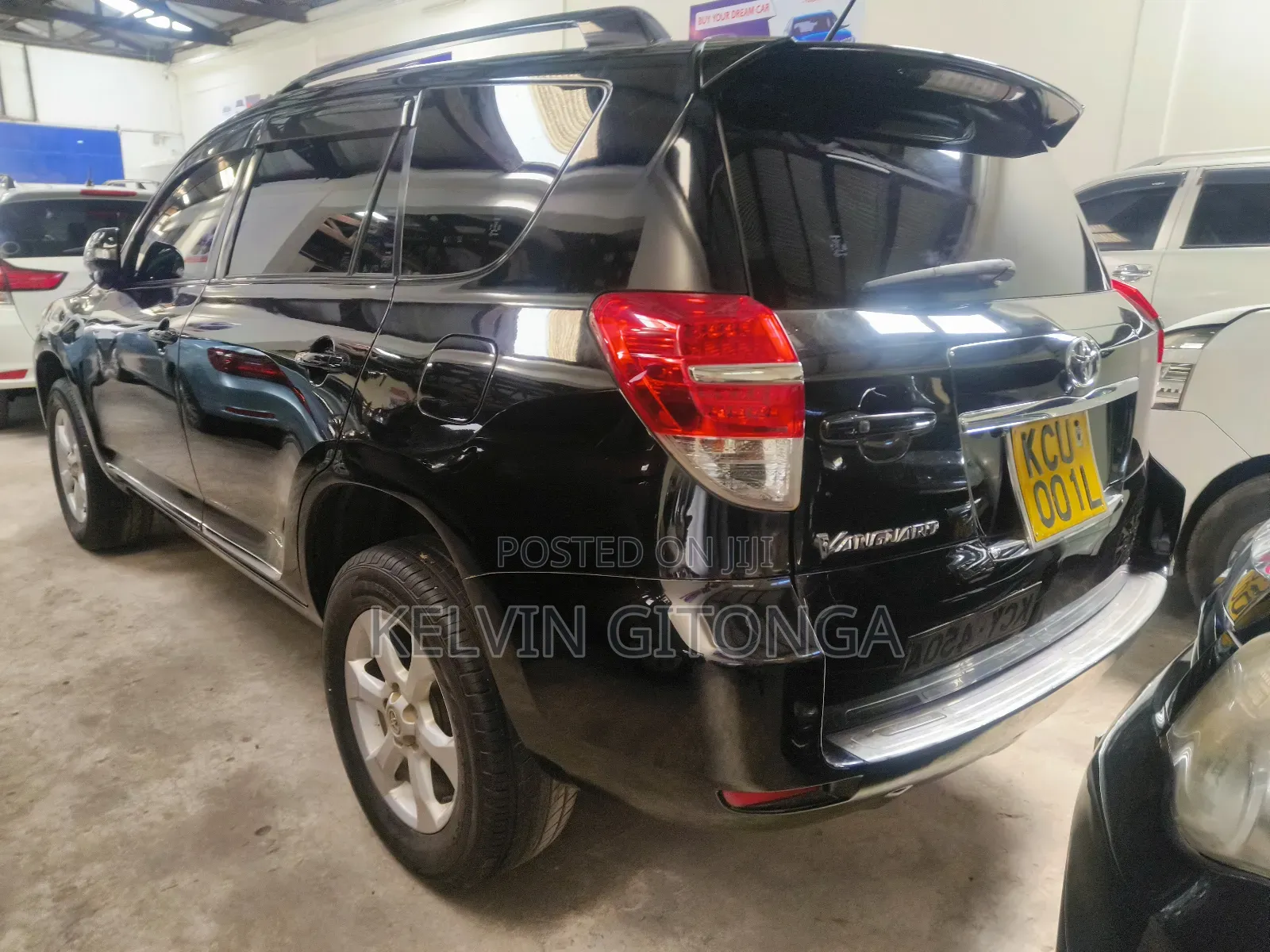 Toyota Vanguard 2012 Black