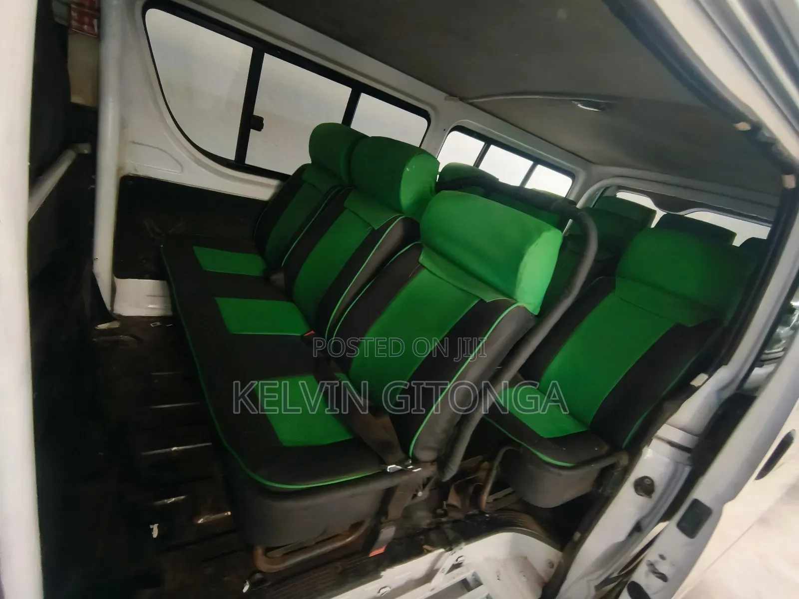 Toyota HiAce 2015 White