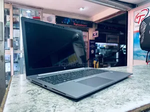 Laptop HP ZBook Studio G5 16GB Intel Core i7 SSD 512GB